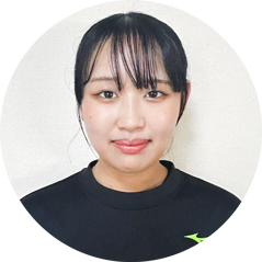 川立 真衣 写真